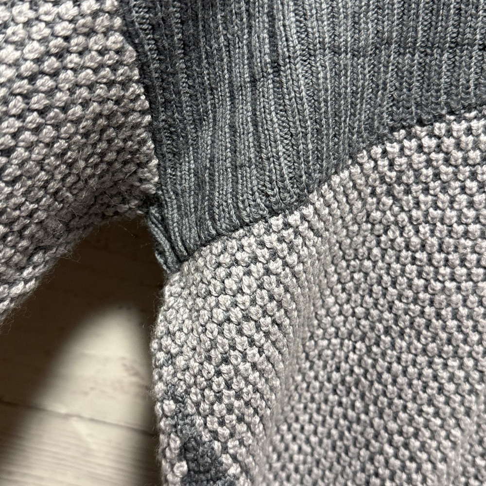 Lululemon Sweater - Picture 5 of 7